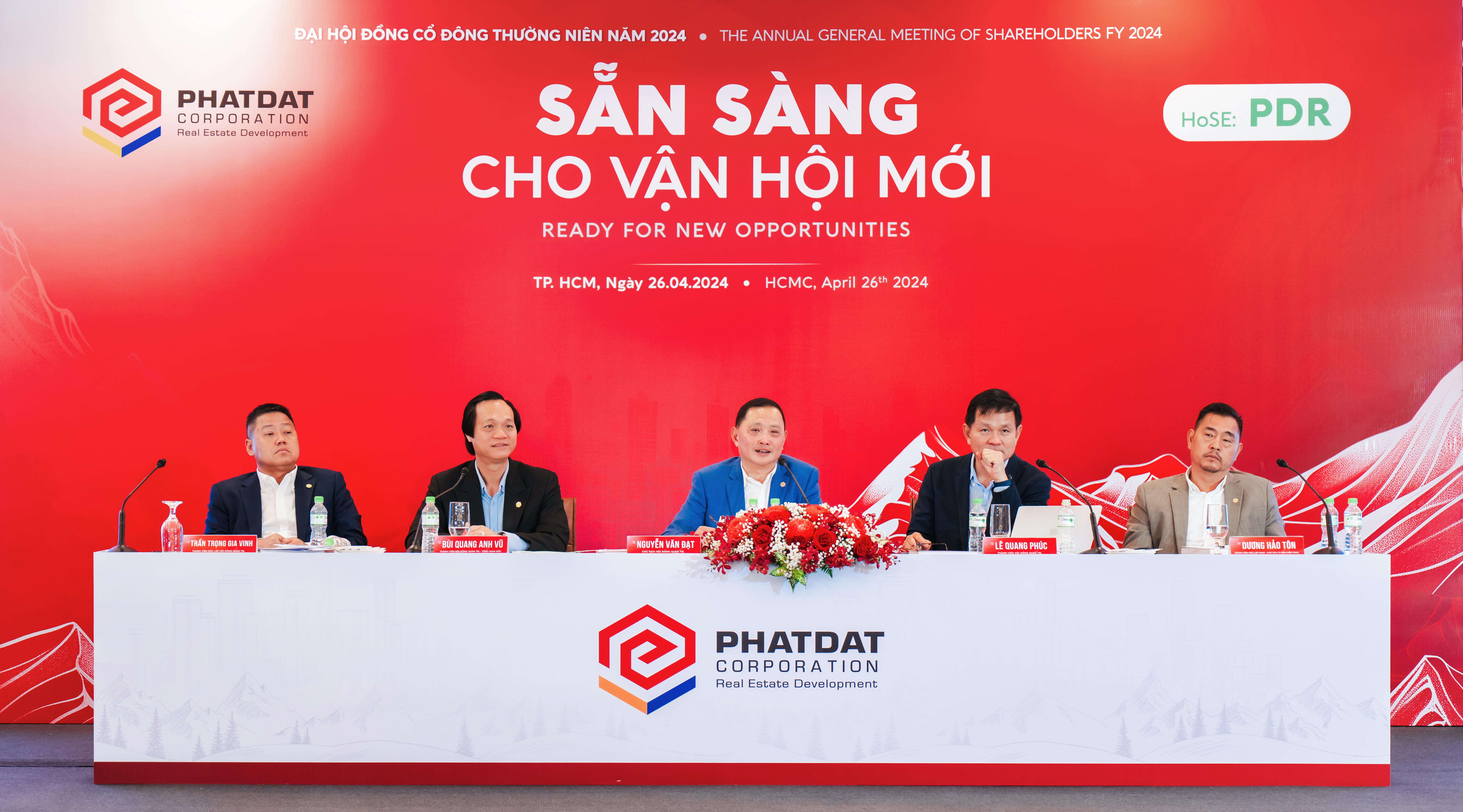 Phat Dat successfully organized its Annual General Meeting of Shareholders 2024.