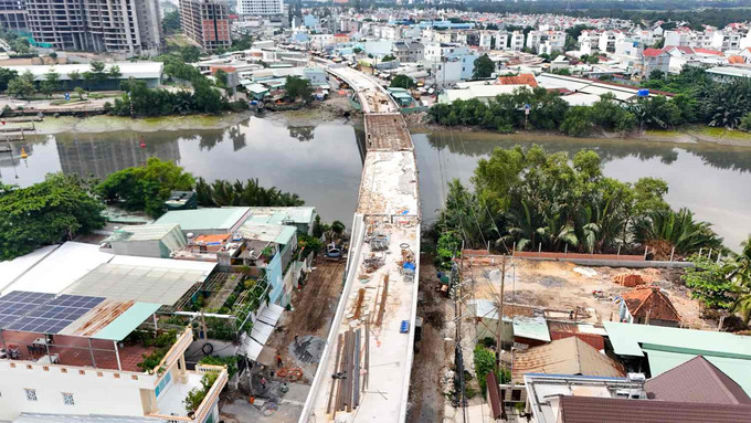 Chính thức nối nhịp cầu 500 tỷ, dự kiến thông xe vào tháng 12/2024 giải cứu cửa ngõ phía Nam TP. HCM
