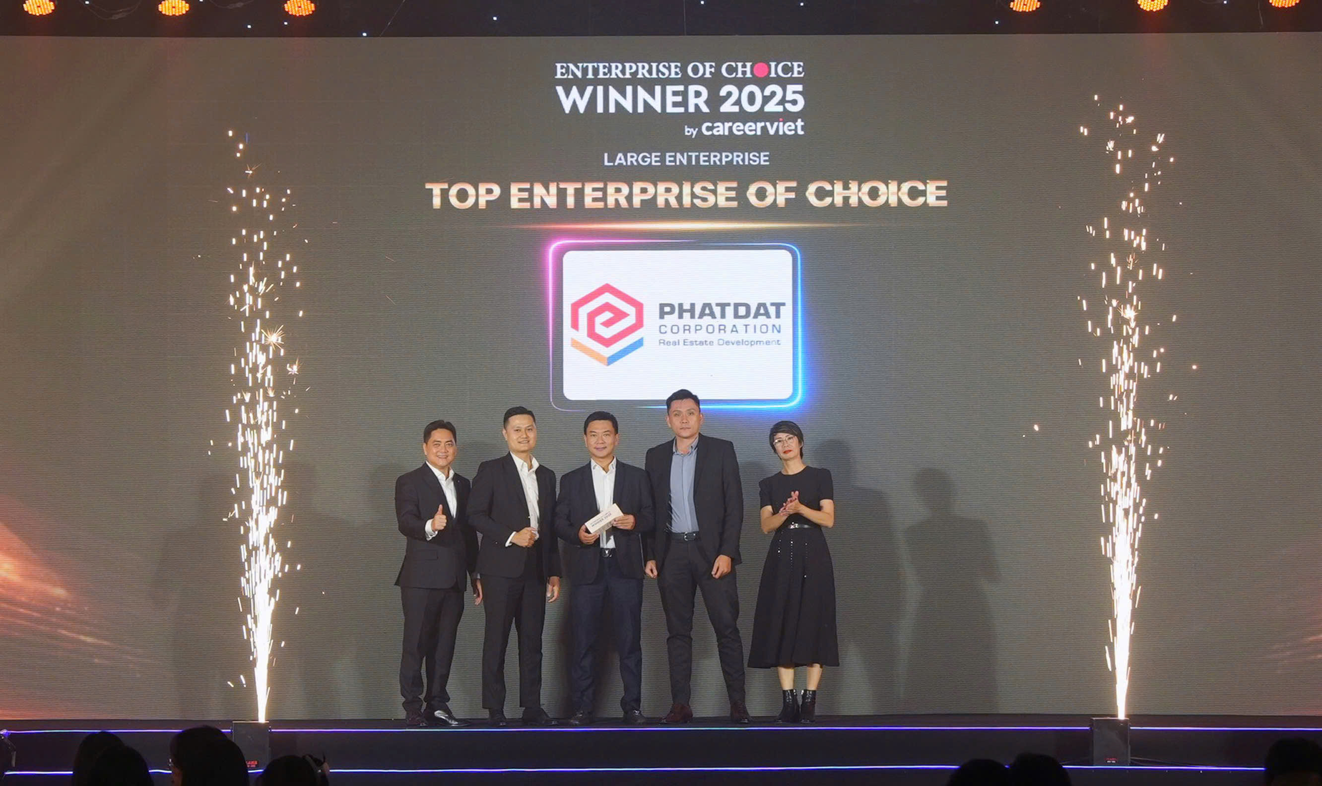 Phát Đạt được vinh danh tại giải thưởng “Enterprise of Choice 2025” – Top Doanh nghiệp được yêu thích nhất năm 2025