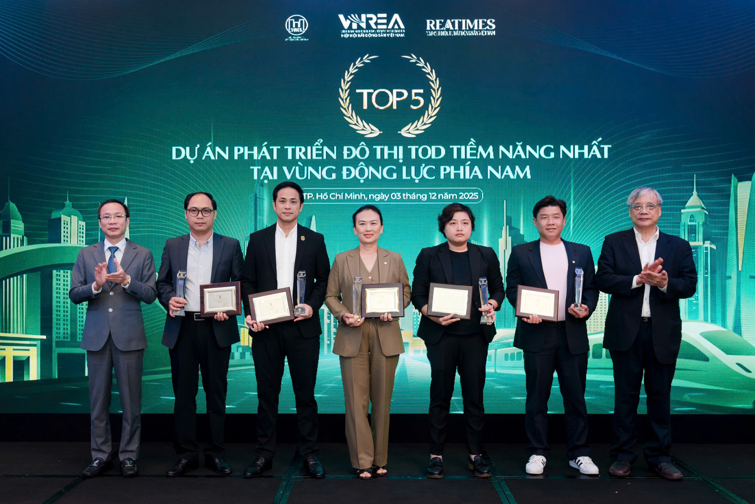 Thêm chứng thực cho chiến lược phát triển sản phẩm mới của Phát Đạt qua vinh danh mới dành cho La Pura