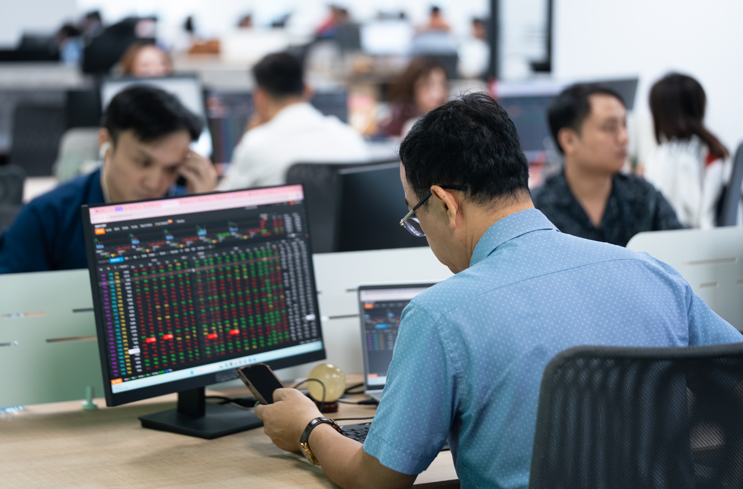 Việt Nam được nâng hạng, FTSE Russell hé lộ 32 cổ phiếu dự kiến vào rổ chỉ số toàn cầu